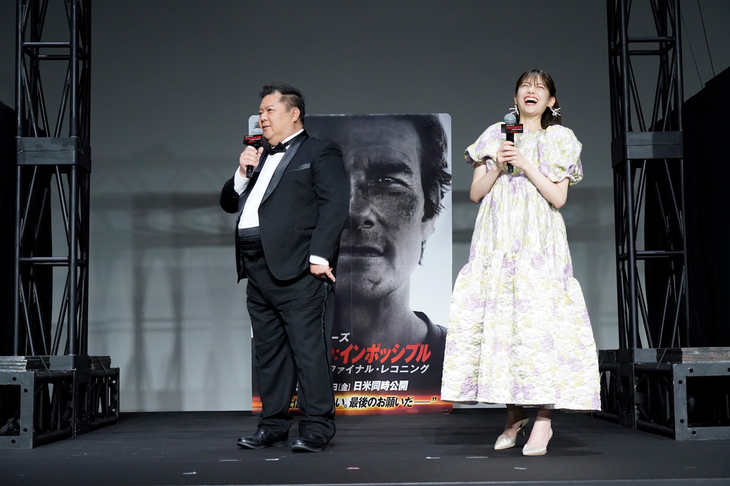 左から小杉竜一、松村沙友理
