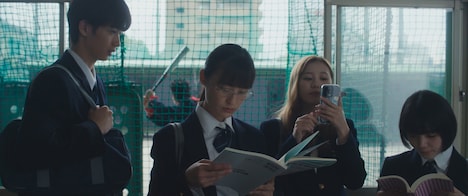 「6人ぼっち」新場面写真