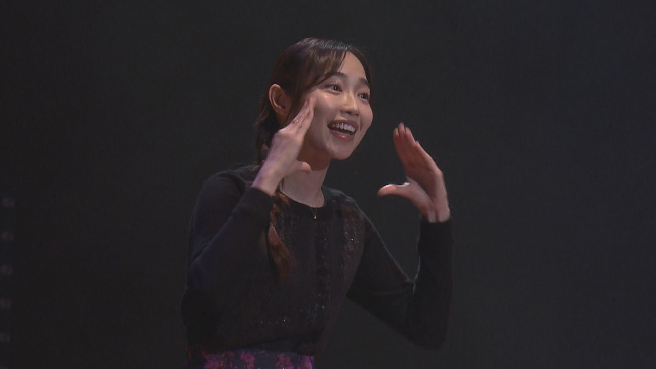 コーダの俳優・吉冨さくらに密着したドキュメンタリーが放送、語りは梶裕貴