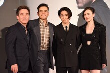 「アマチュア」ジャパンプレミアの様子。左からジェームズ・ホーズ、ラミ・マレック、三宅健、レイチェル・ブロズナハン