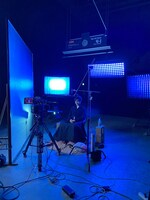 展覧会「“SATELLITES” BY NICOLAS WINDING REFN WITH HIDEO KOJIMA」のインスタレーション制作の様子