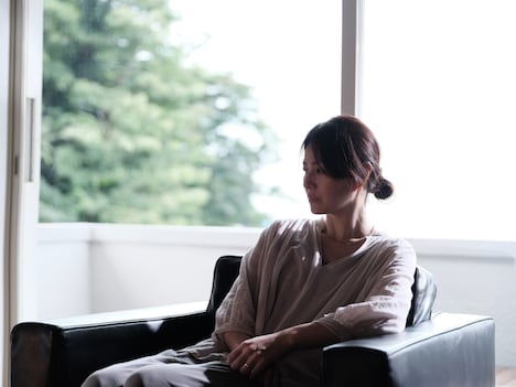 由美子役の井川遥