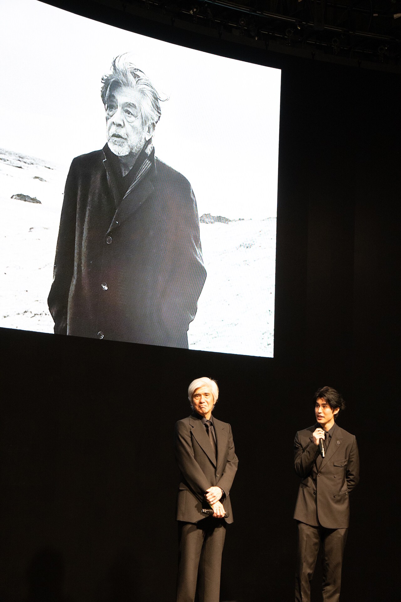 佐藤浩市らが三國連太郎をしのぶ、孫・寛一郎は「恥ずかしくない作品を