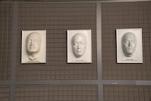 特殊メイク・江川悦子が作成したデスマスク。左から三國連太郎、佐藤浩市、寛一郎