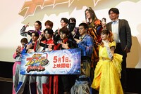 「ブンブンジャーVSキングオージャー」完成披露舞台挨拶の様子