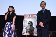 左から佐伯日菜子、渡部篤郎