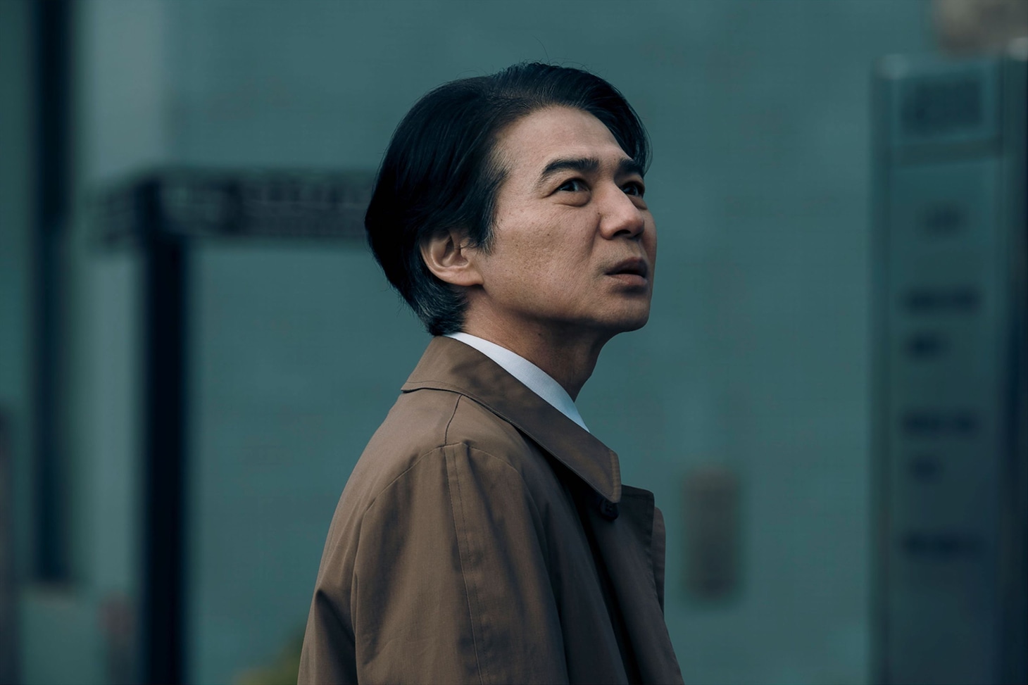 吉岡秀隆演じる主人公の刑事・平良正太郎