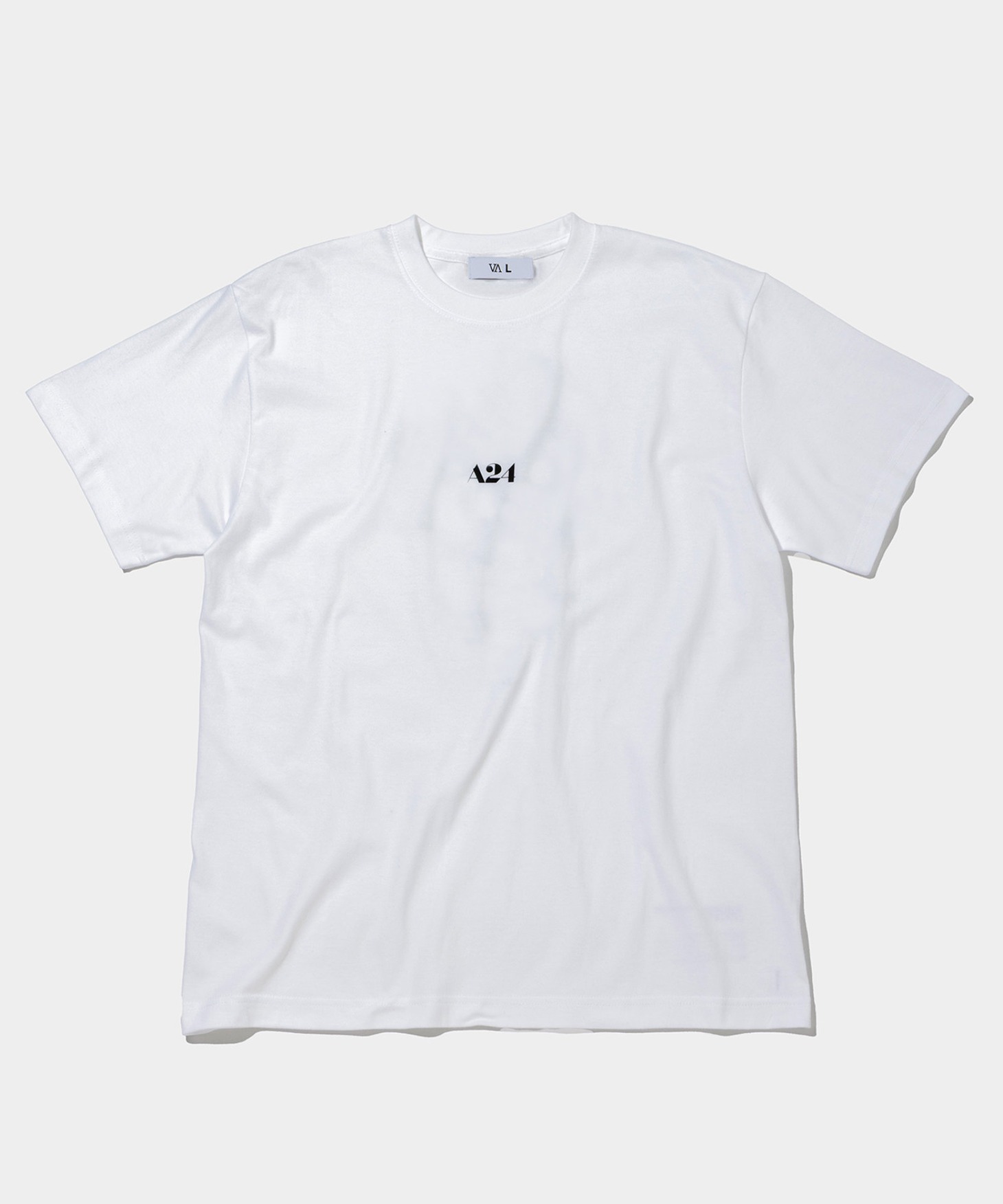 「A24 HERETIC BLUEBERRY PIE TEE」表面（白）