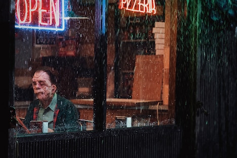 「顔を捨てた男」場面写真