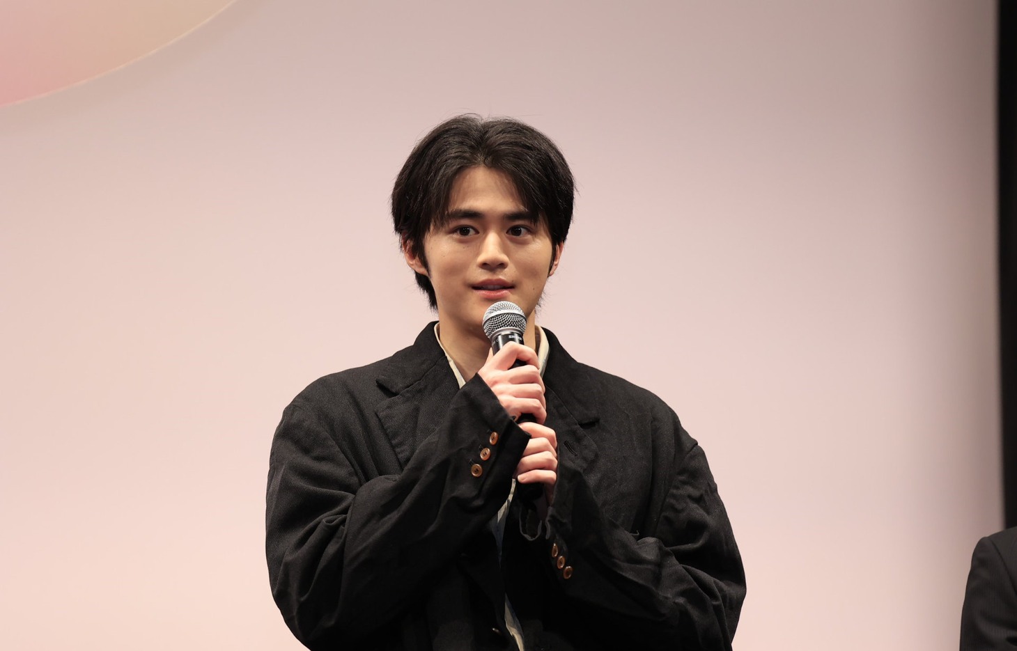 鈴鹿央士