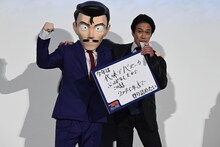 左から毛利小五郎、小山力也