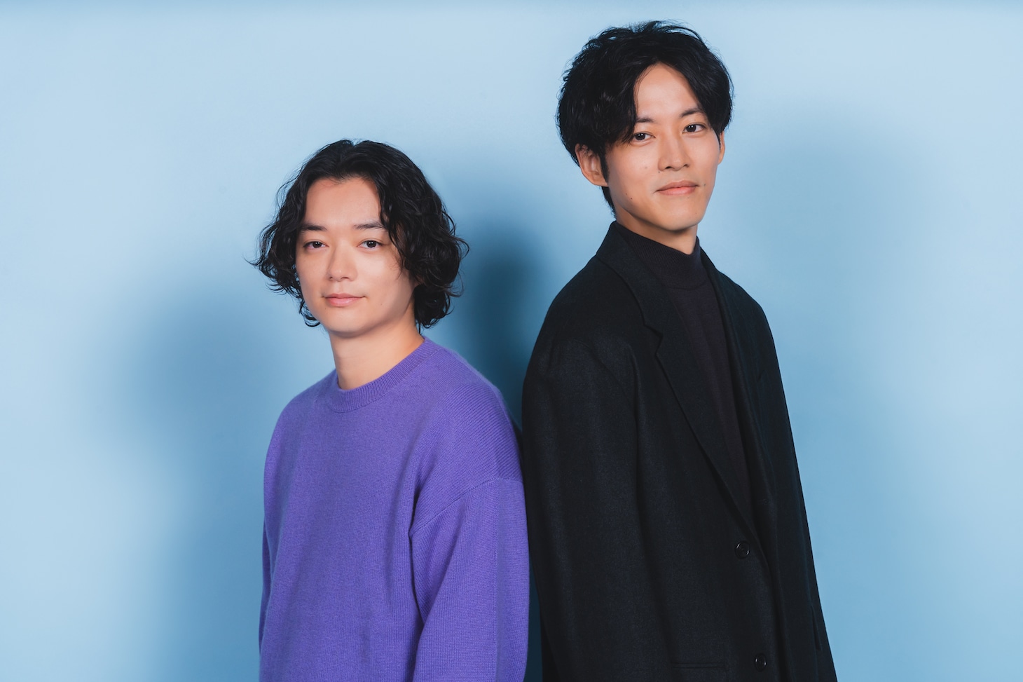「ひゃくえむ。」でダブル主演を務める染谷将太（左）と松坂桃李（右）