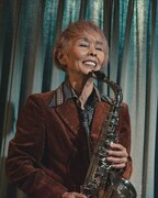 「うぉっしゅ」より、研ナオコ演じる紀江