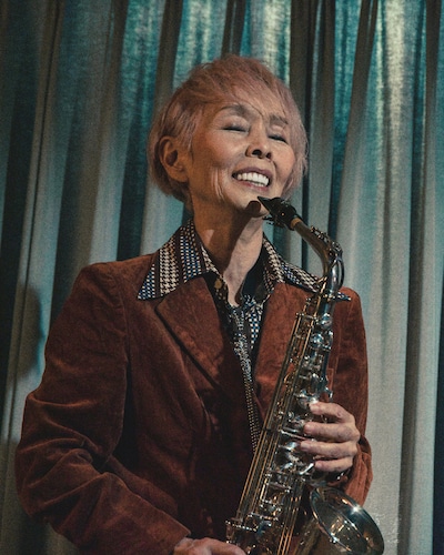 「うぉっしゅ」より、研ナオコ演じる紀江