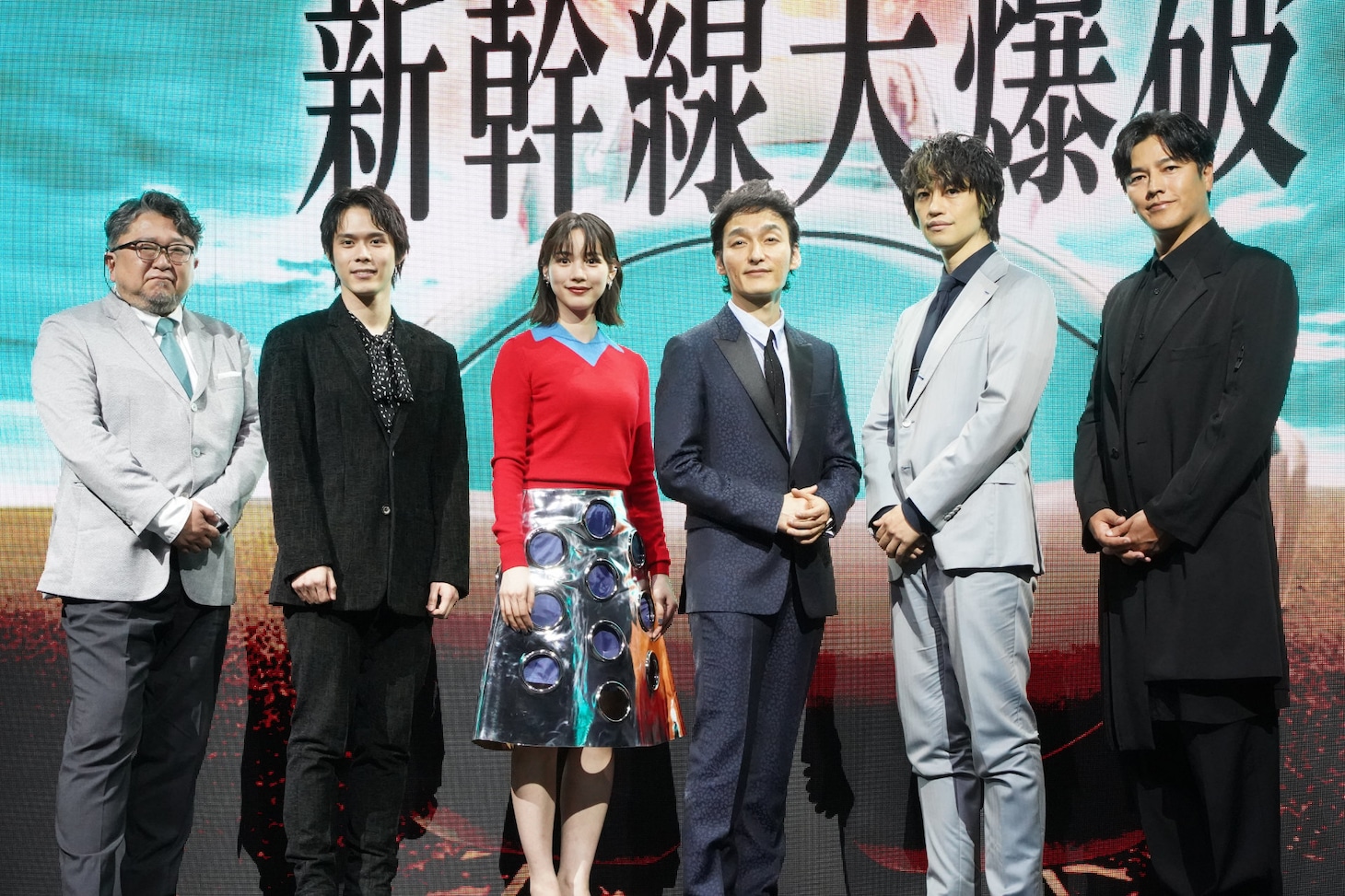 左から樋口真嗣、細田佳央太、のん、草なぎ剛、斎藤工、要潤