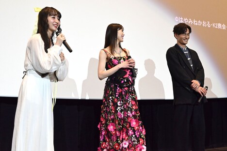 「ツイステ」の推し声優と共演した喜びを熱弁するCocomi（左）と、照れ笑いする加藤和樹（右）