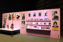 「中山美穂 お別れの会」の展示