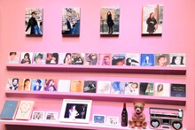 「中山美穂 お別れの会」の展示