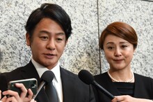 左から片岡愛之助、藤原紀香