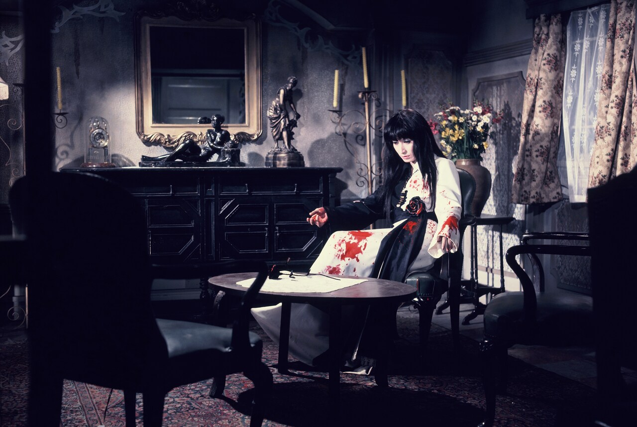 「黒蜥蜴」「黒薔薇の館」〈2枚組〉 美輪明宏主演『黒蜥蜴』『黒薔薇の館』Blu-ray＆DVD 6月11日(水