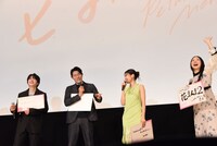 声量で共演者たちを圧倒するファーストサマーウイカ（右）