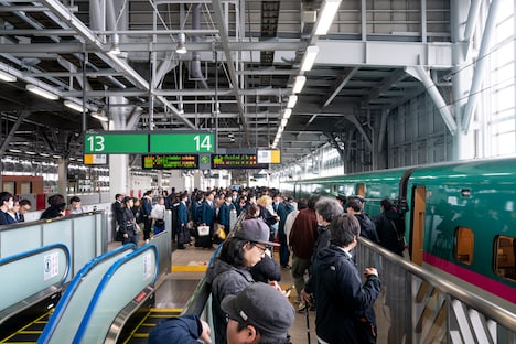 Netflix映画「新幹線大爆破」メイキング写真