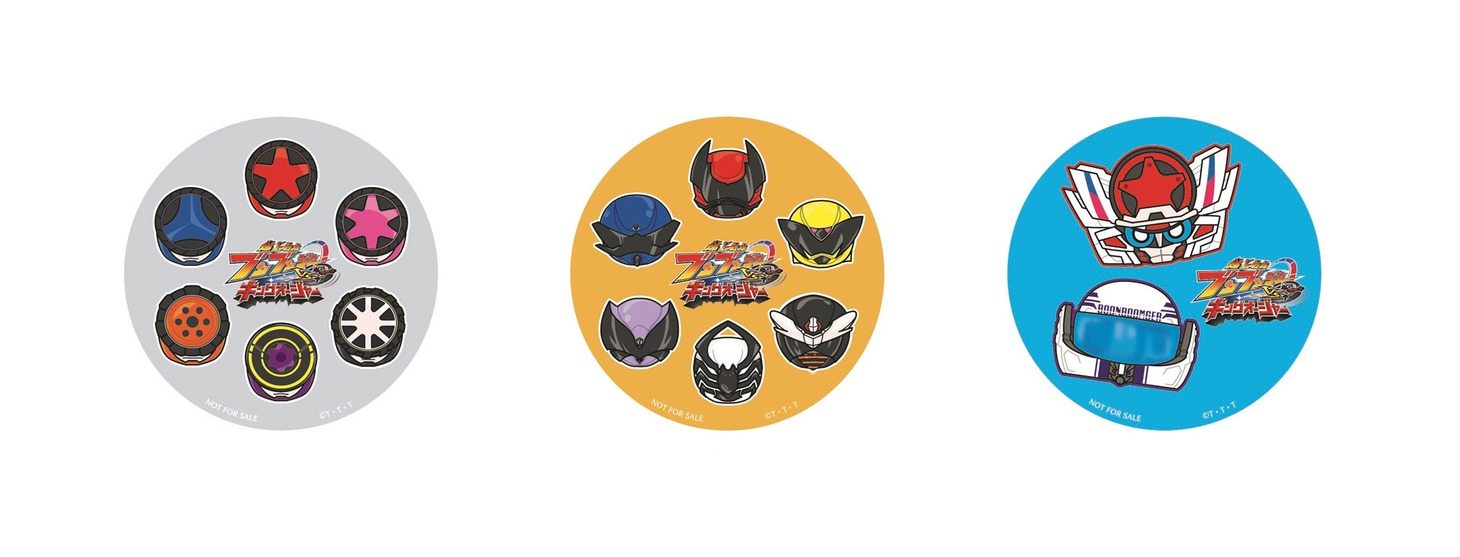 「爆上戦隊ブンブンジャーVSキングオージャー」の入場者特典ステッカー。左からブンブンジャー」、キングオージャー、ブンブン＆ビュンディー