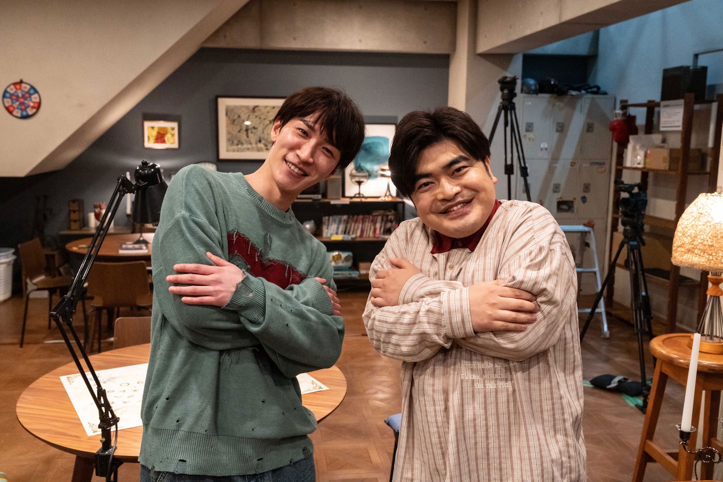左から渡辺翔太、加藤諒