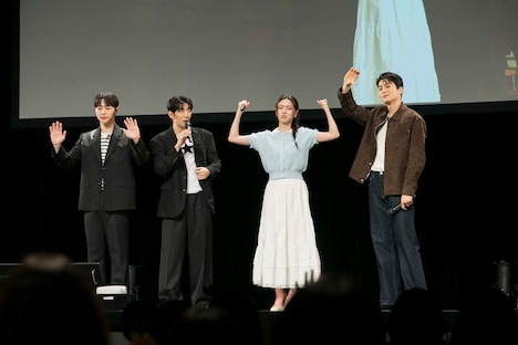 左からペ・イニョク、パク・ジェチャン、キム・ジウン、チョン・ゴンジュ（撮影：島袋智子）