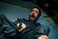 「ボーイ・キルズ・ワールド：爆拳壊界流転掌列伝」場面写真