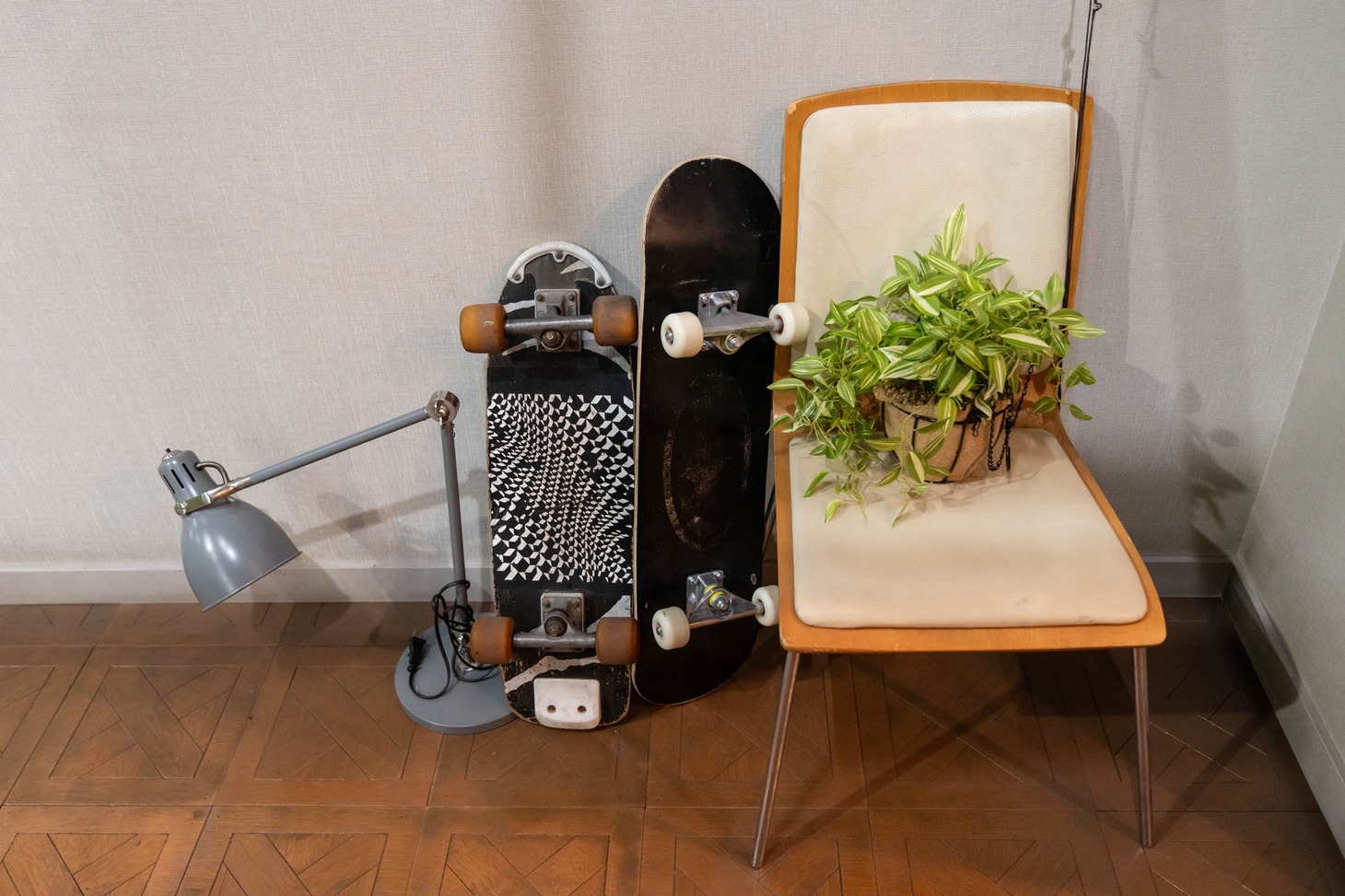 「事故物件ゾク 恐い間取り」セットより、シェアハウスの内部