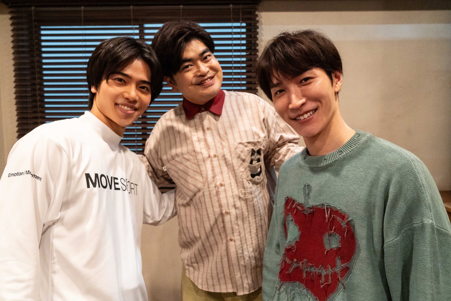 「事故物件ゾク 恐い間取り」撮影現場より。左から金田昇、加藤諒、渡辺翔太