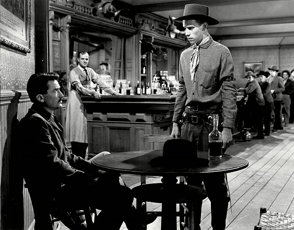 「拳銃王」場面写真