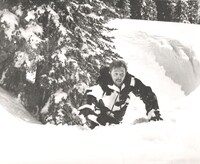 「血ぬられし爪あと」場面写真