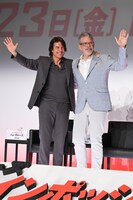 左からトム・クルーズ、クリストファー・マッカリー