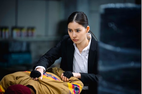 「DOPE 麻薬取締部特捜課」より、新木優子演じる綿貫光