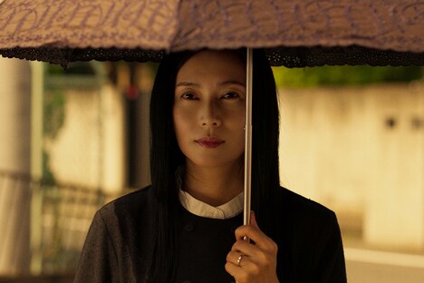 「でっちあげ ～殺人教師と呼ばれた男」新場面写真より、柴咲コウ演じる氷室律子