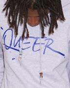 「JW Anderson x QUEER 限定カプセルコレクション」フーディー