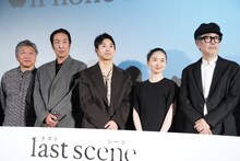 「ラストシーン」プレミア試写会の様子。左から是枝裕和、黒田大輔、仲野太賀、福地桃子、リリー・フランキー