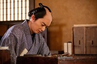 大河ドラマ「べらぼう～蔦重栄華乃夢噺～」場面写真