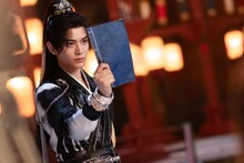 ディン・ユーシー（丁禹兮）演じる慕声。実はある秘密を隠している