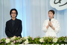 左から若葉竜也、木村文乃