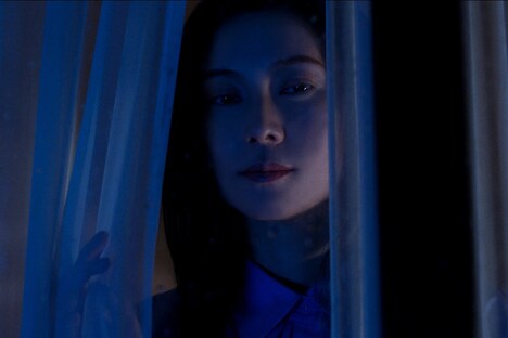 「でっちあげ ~殺人教師と呼ばれた男」新場面写真より、柴咲コウ演じる氷室律子