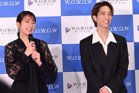 左から木村文乃、田中樹