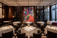 FIVE - Grill & Lounge内観