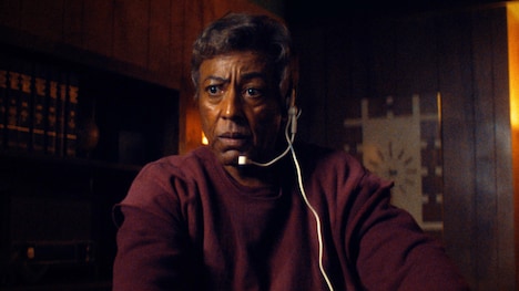 ジャンカルロ・エスポジート演じるテディ