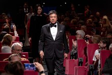 「遠い山なみの光」第78回カンヌ国際映画祭舞台挨拶の様子