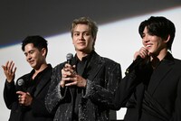 左からToey（Pongsakorn Mettarikanon）、Smart（Chisanupong Paungmanee）、Boom（Raweewit Jiraphongkanon）