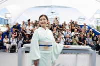 第78回カンヌ国際映画祭のフォトコールに出席した、映画「ルノワール」のキャスト・石田ひかり ©Kazuko WAKAYAMA