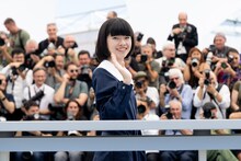 第78回カンヌ国際映画祭のフォトコールに出席した、映画「ルノワール」のキャスト・鈴木唯 ©Kazuko WAKAYAMA